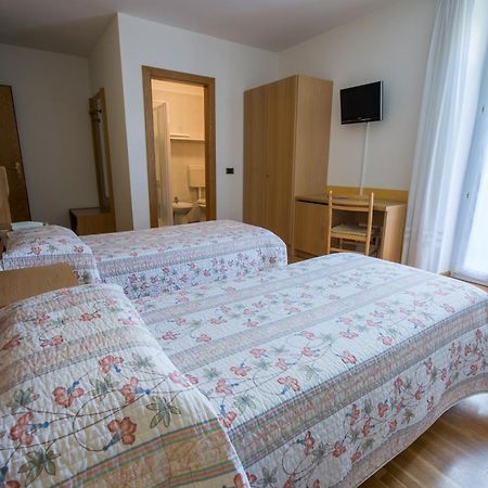 Hotel Garni Castel Ferari Tuenno Pokój zdjęcie